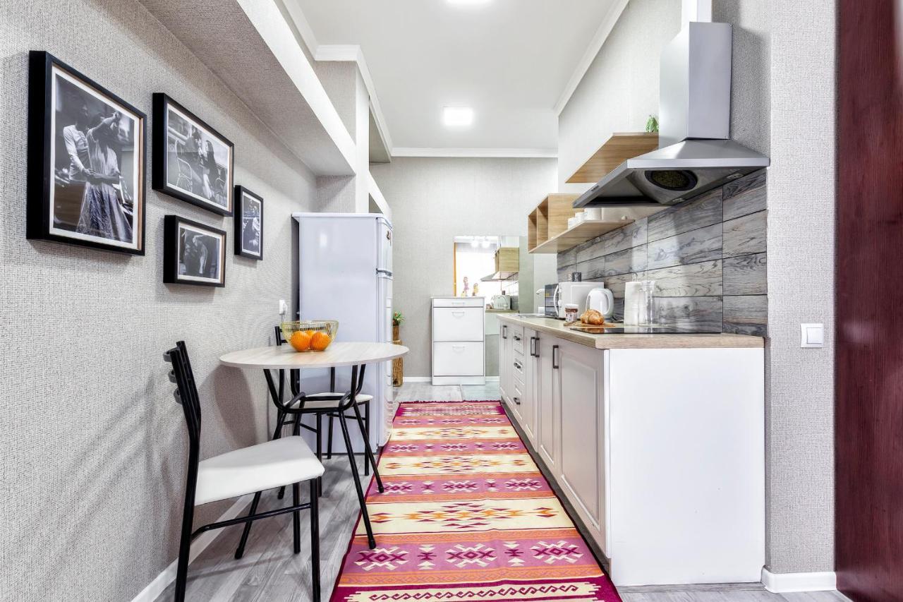 Cosy flat in the city center Astana Exterior foto